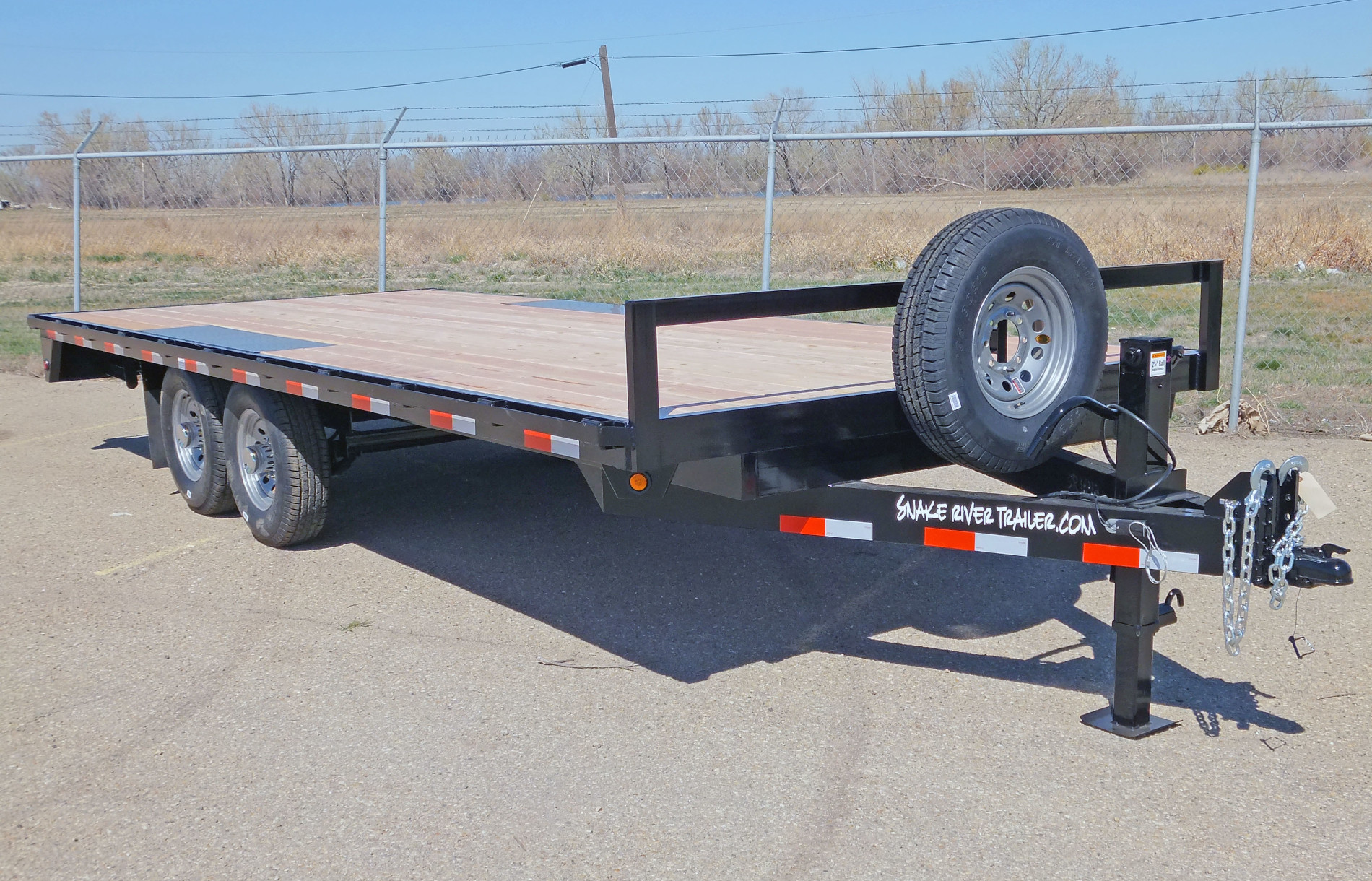 snake-river-deck-over-equipment-flatbed-trailer Snake River Deck Over Equipment Flatbed Trailer