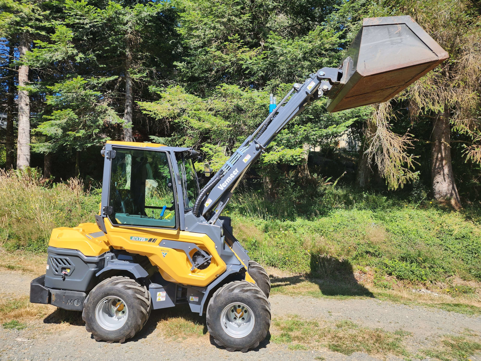 vermeer-atx720-loader-thomcat A 2020 Vermeer ATX720 Loader for sale at Thomcat Equipment in Victoria, previously sold.